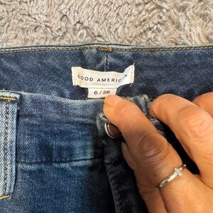 Good American High Rise Dark Blue skinny jeans excellent condition ♥️